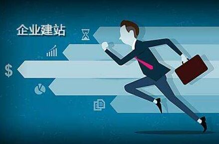 王者归来！老将重返球场再战猛烈对手